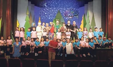 İlk kez tiyatro izlediler