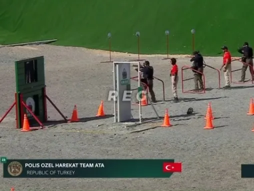 olume-meydan-okuyanlar-sahnede-turk-ozel-harekat-baskanligi-swat-challengeta-gucunu-gosteriyor-1738410481073.jpg