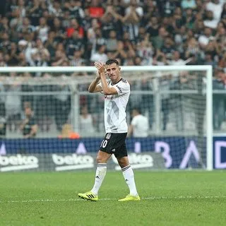 Beşiktaş'ta Oğuzhan Ozyakup devrinin sonu