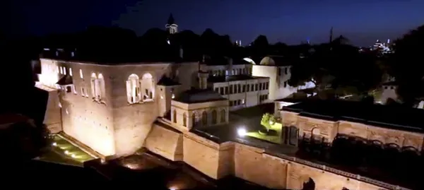 topkapi-sarayi-kapilarini-geceye-kapatiyor-topkapi-sarayinda-gece-ziyareti-bugun-27-eylulde-sona-eriyor-1758901164642.jpg