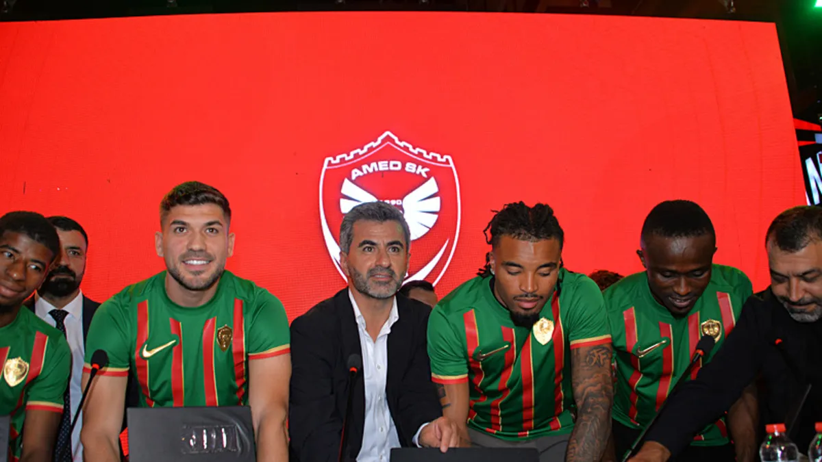 Amedspor'da 5 yeni transfere imza töreni düzenlendi!