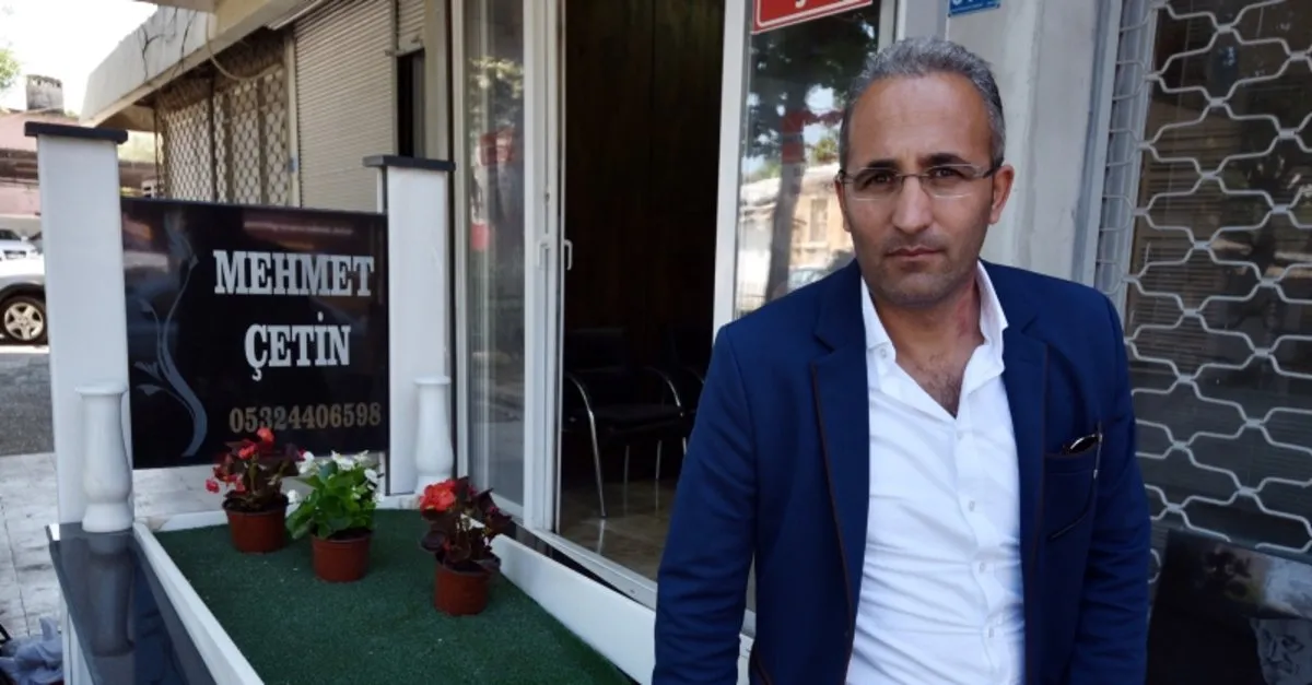 mezar tasinin uzerine telefon