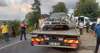 İşçi servisi ile otomobil kafa kafaya çarpıştı: Çok sayıda yaralı var