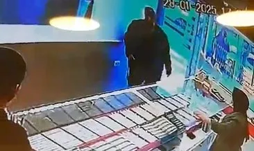 Polislere teslim olan soyguncu: “Tüfeği alıp, gördüğüm ilk kuyumcuya girdim” #adana