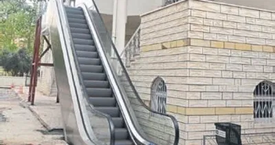 Antalya’da 2 camiye yürüyen merdiven