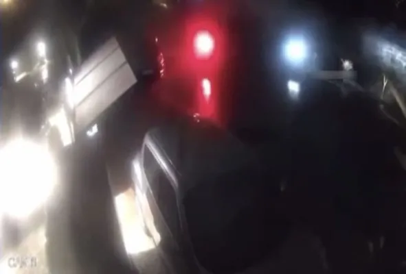 Özel Sarıyer’de lüks otomobilin takla attığı kaza kamerada