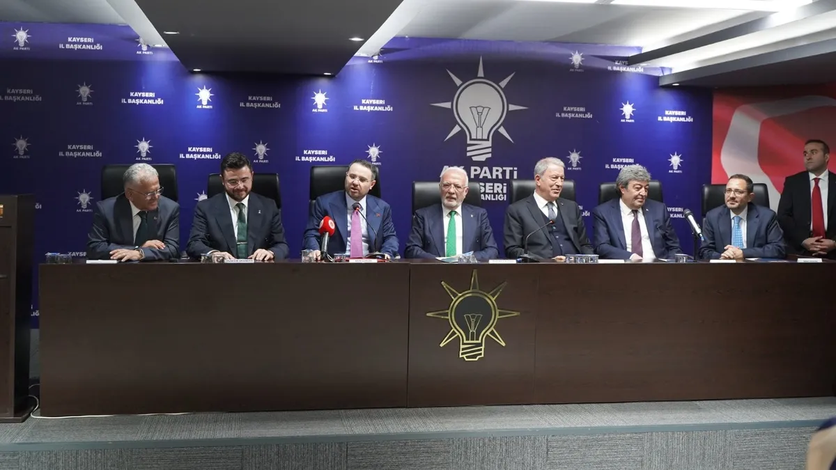 Bakan Gürlek AK Parti Kayseri İstişare Toplantısı’na katıldı Bakan Gürlek AK Parti Kayseri İstişare Toplantısı’na katıldı