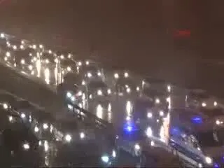 İstanbul'da kar yağışı etkisini sürdürüyor