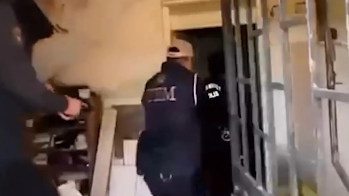 Bakan Yerlikaya! DEAŞ terör örgütüne yönelik Gürz-38 operasyonları: 23 gözaltı Bakan Yerlikaya! DEAŞ terör örgütüne yönelik Gürz-38 operasyonları: 23 gözaltı