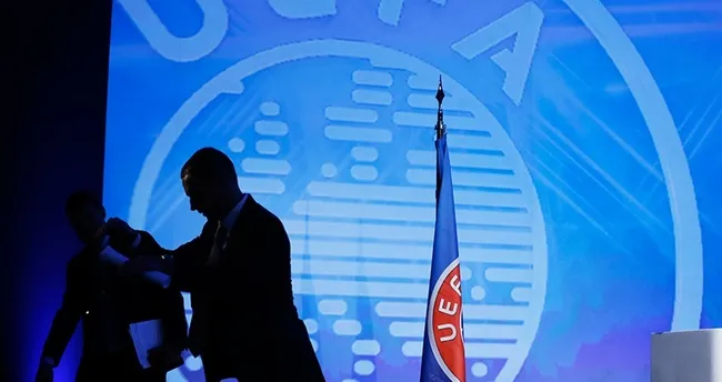 UEFA, Hırvatistan Futbol Federasyonuna yönelik disiplin süreci başlattı UEFA, Hırvatistan Futbol Federasyonuna yönelik disiplin süreci başlattı