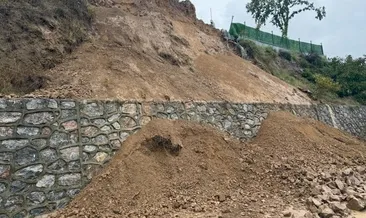 Sakarya’da heyelan! D-100 kara yolunda ulaşım kontrollü sağlanıyor
