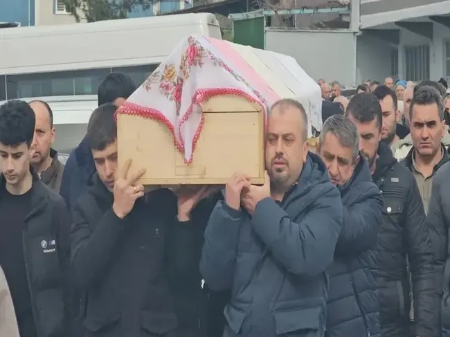 son-dakika-ela-tabakoglu-servis-aracinin-carpmasi-sonucu-hayatini-kaybetmisti-surucu-icin-istenen-ceza-belli-o-1791377964861.jpg