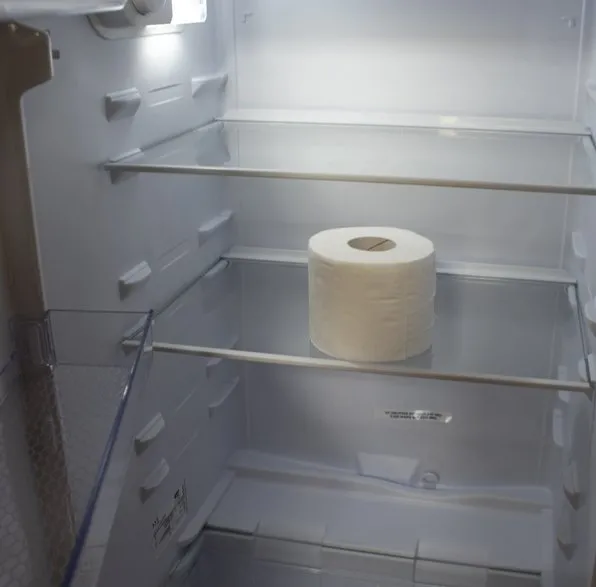 Buzdolabındaki kötü kokuyu anında gideriyor! Tuvalet kağıdını bu şekilde kullandığınızda…