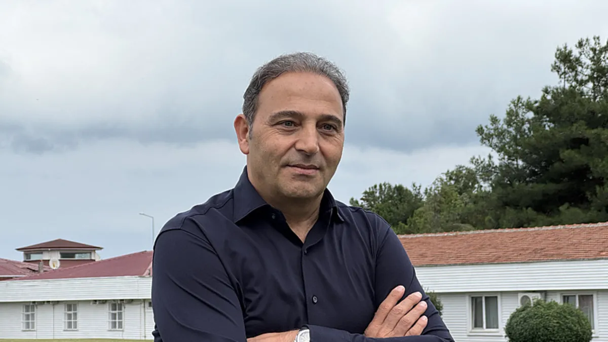 Fuat Çapa: Trabzonspor maçında tam kadro olmayı bekliyoruz