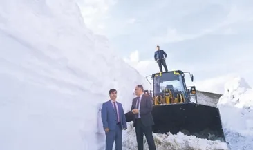 Nisanda 7 metrelik kar