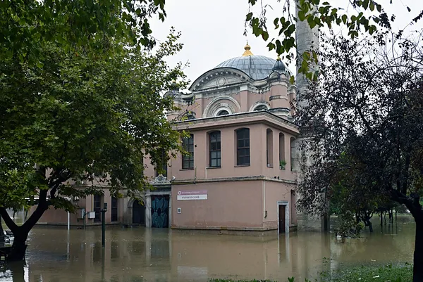 tarihi-300-yillik-sadabad-camii-sular-altinda-kaldi-1792050166205.jpg