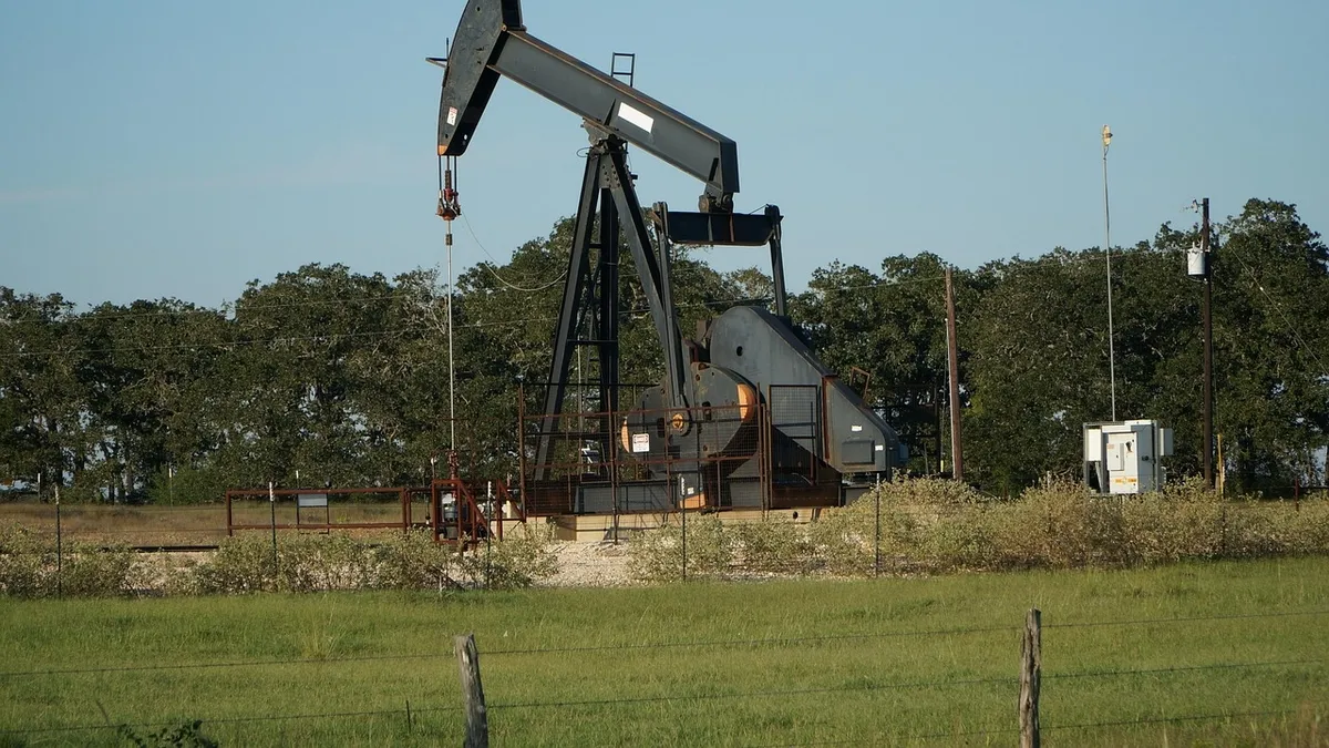 ABD’nin ticari ham petrol stokları 3,8 milyon varil azaldı ABD’nin ticari ham petrol stokları 3,8 milyon varil azaldı
