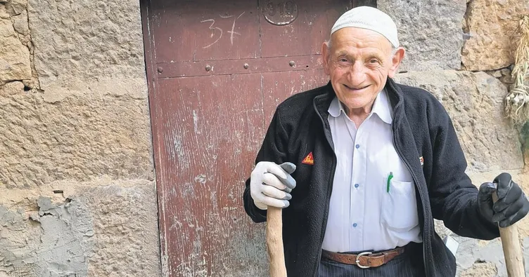 Gurbeti iliklerimize kadar hissettik