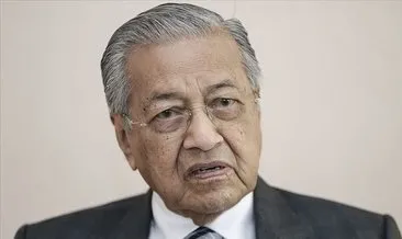 Malezya Kralı, Mahathir Muhammed’i geçici başbakan olarak görevlendirdi