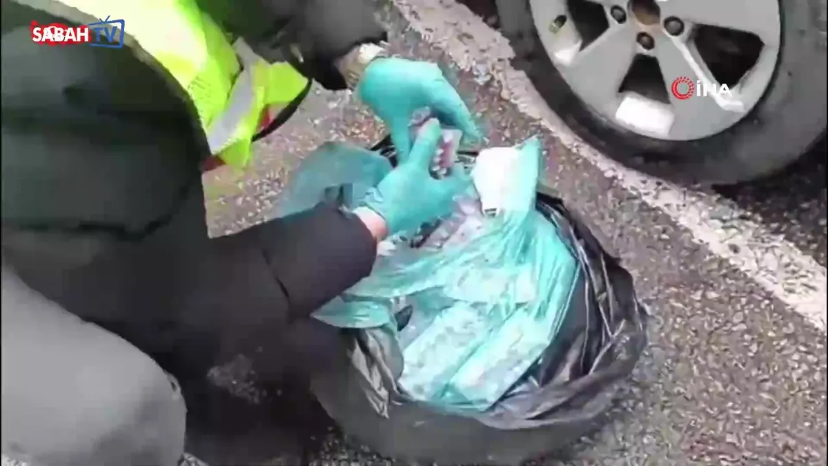 5 ilde zehir tacirlerine darbe: 346 şüpheli yakalandı | Video videosunu izle 5 ilde zehir tacirlerine darbe: 346 şüpheli yakalandı | Video videosunu izle