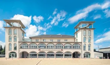 Minare engeline İsrail kılıfı