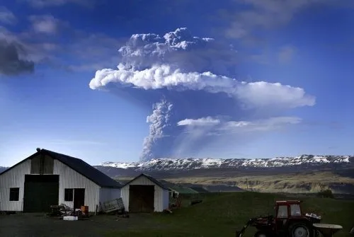 İzlanda’nın en aktif volkanı Grimsvötn patladı