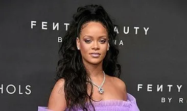Rihanna eski aşkına geri döndü!