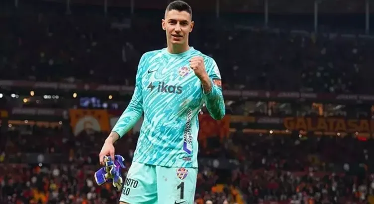 SON DAKİKA HABERİ: Galatasaray - Eyüpspor maçının kahramanı Berke Özer gündem oldu! Arda Turan’dan Okan Buruk’a flaş cevap...