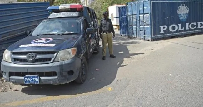 Pakistan’da polis merkezine saldırı: 4 ölü