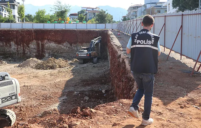 denizlide-gocuk-altinda-kalan-kepce-operatoru-hayatini-kaybetti-1783791495429.jpg