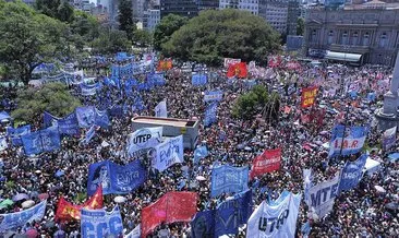 Arjantin’de binlerce kişi Milei hükümetini protesto etti