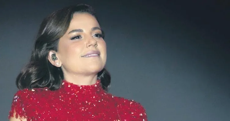 Sahnelerde Zafer Bayramı coşkusu