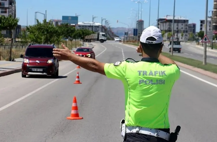 SON DAKİKA: Trafik cezası olanlar dikkat! O süre uzatıldı