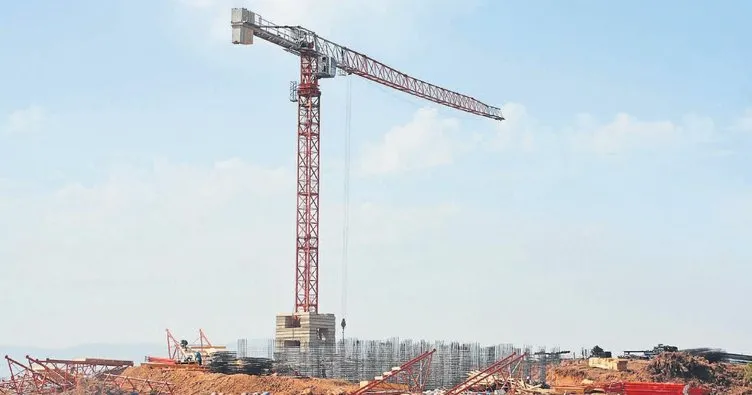 Torbalı’daki TOKİ inşaatı yükseliyor