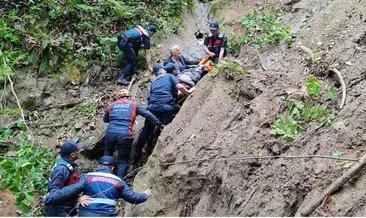 250 metre uçuruma düştü: 1 ölü, 4 yaralı #rize
