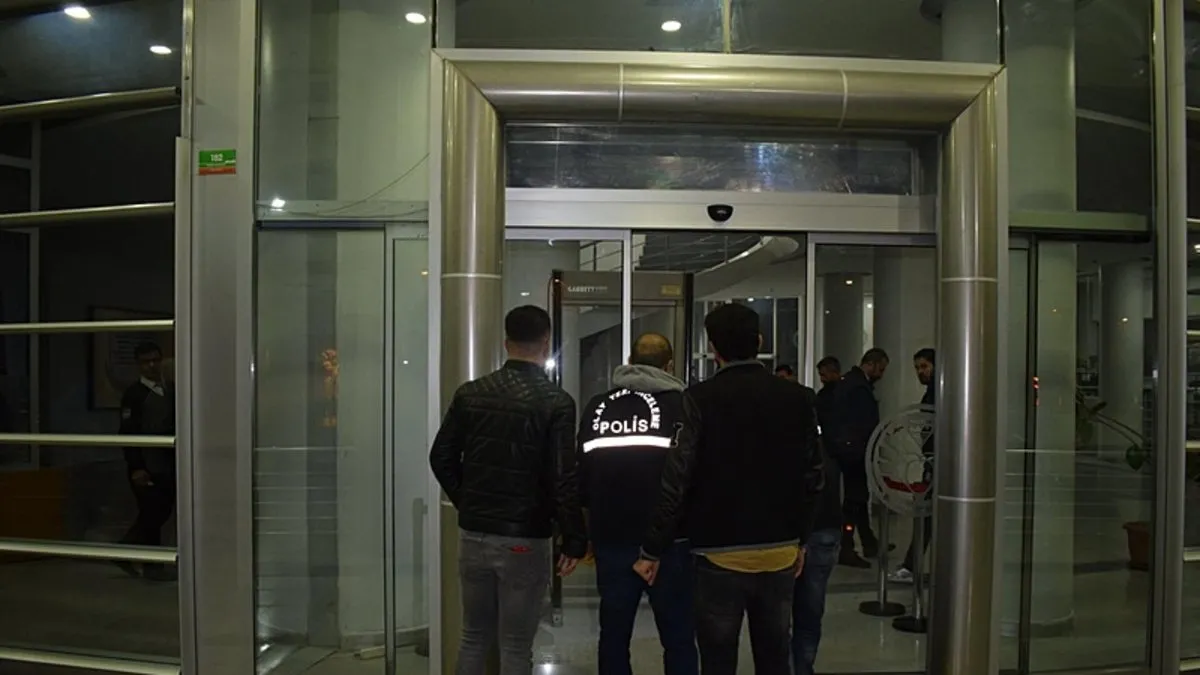 İşçiler arasında silahlı kavga: 1 ağır, 4 yaralı!