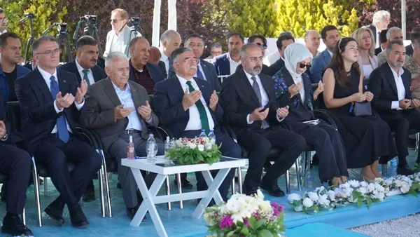 binali-yildirim-turkiye-yuzyili-hedefleri-dogrultusunda-calismaya-devam-edecegiz-1780935612248.jpg