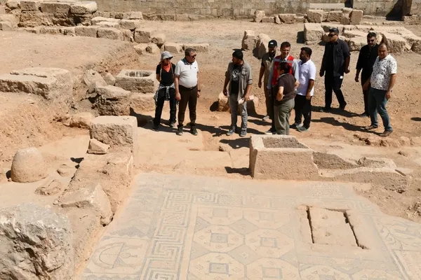urfa-kalesinde-tarihin-izleri-ortaya-cikariliyor-1786259663245.jpg