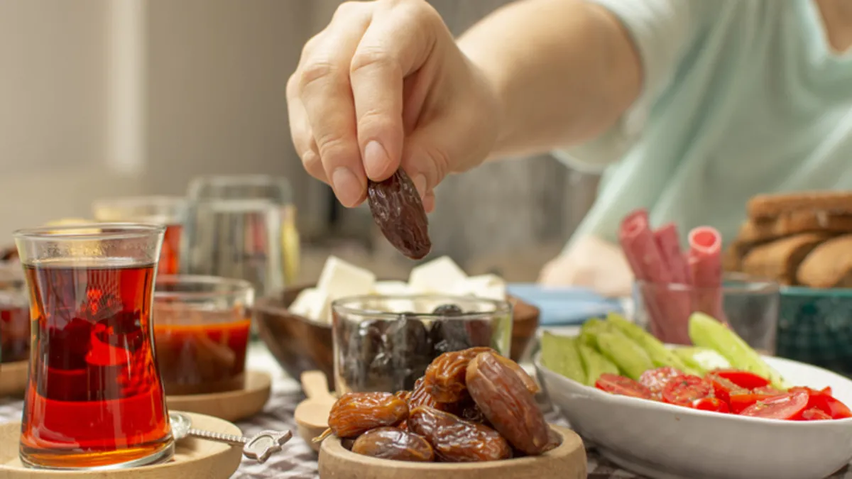 Uzmanı önemle vurguladı: Ramazanda vücudunuz alarm…