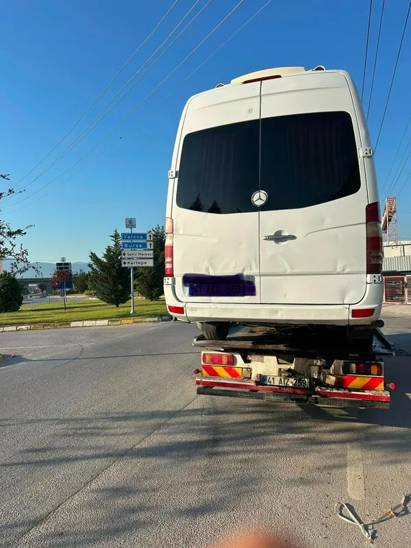 trafikte-buyuk-av-3-korsan-arac-trafikten-men-edildi-1783085698154.jpg