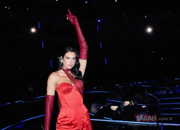 Dua Lipa nişan iddialarına o paylaşımla cevap verdi! Milyon dolarlık yüzüğünü böyle gösterdi!