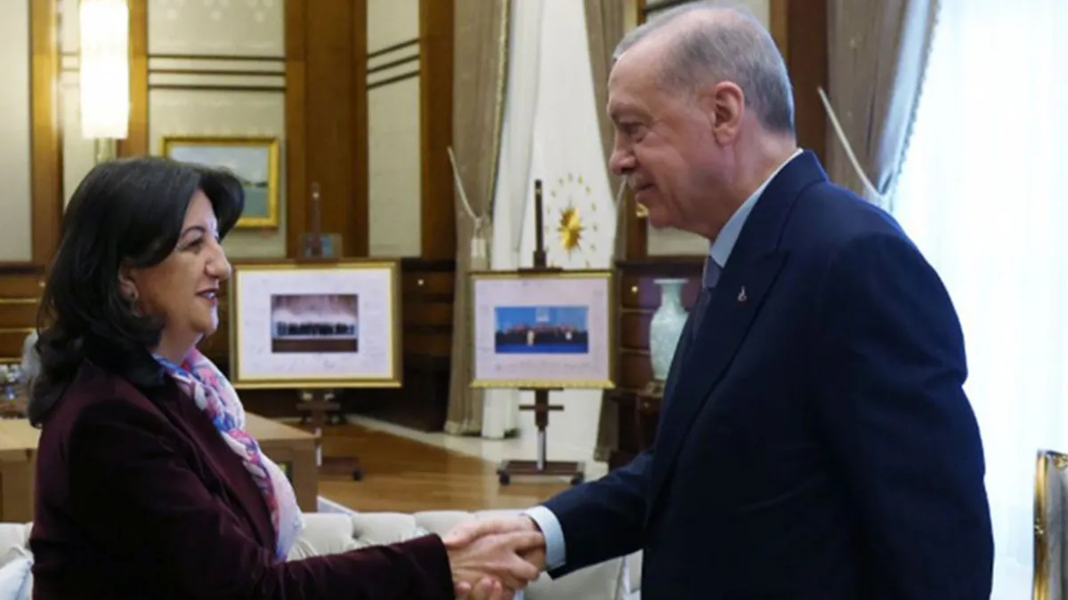 Son dakika: Başkan Erdoğan yarın DEM Parti heyetiyle görüşecek! Son dakika: Başkan Erdoğan yarın DEM Parti heyetiyle görüşecek!