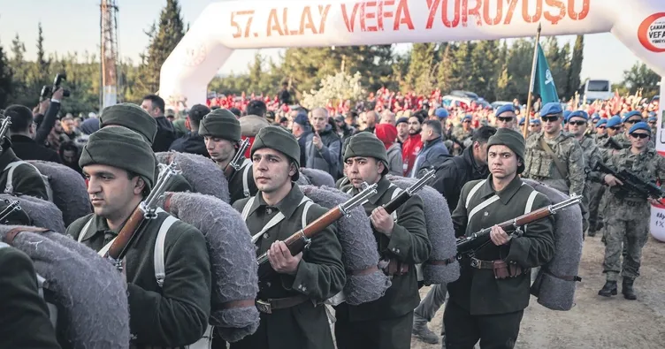 Gençlik şehitlere vefa için yürüdü