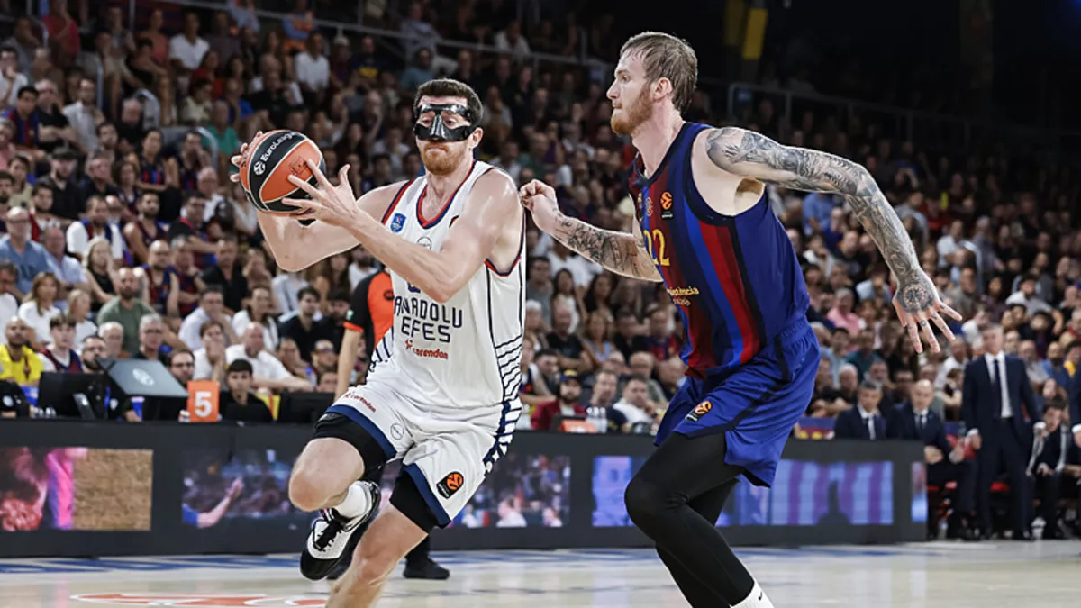 Anadolu Efes, EuroLeague'de Real Madrid'i Ağırlayacak