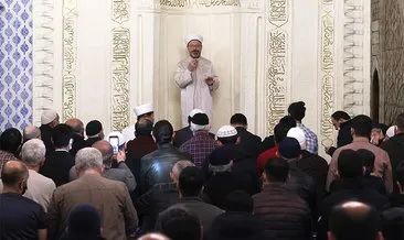 Ali Erbaş, Hacı Bayram Camii’nde teravih namazı kıldırdı