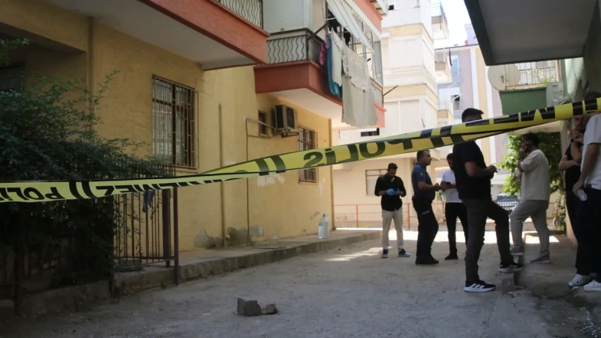 Eşi ve kayınpederini vahşice katletmişti: Dehşet saçan öğretmen tutuklandı Eşi ve kayınpederini vahşice katletmişti: Dehşet saçan öğretmen tutuklandı