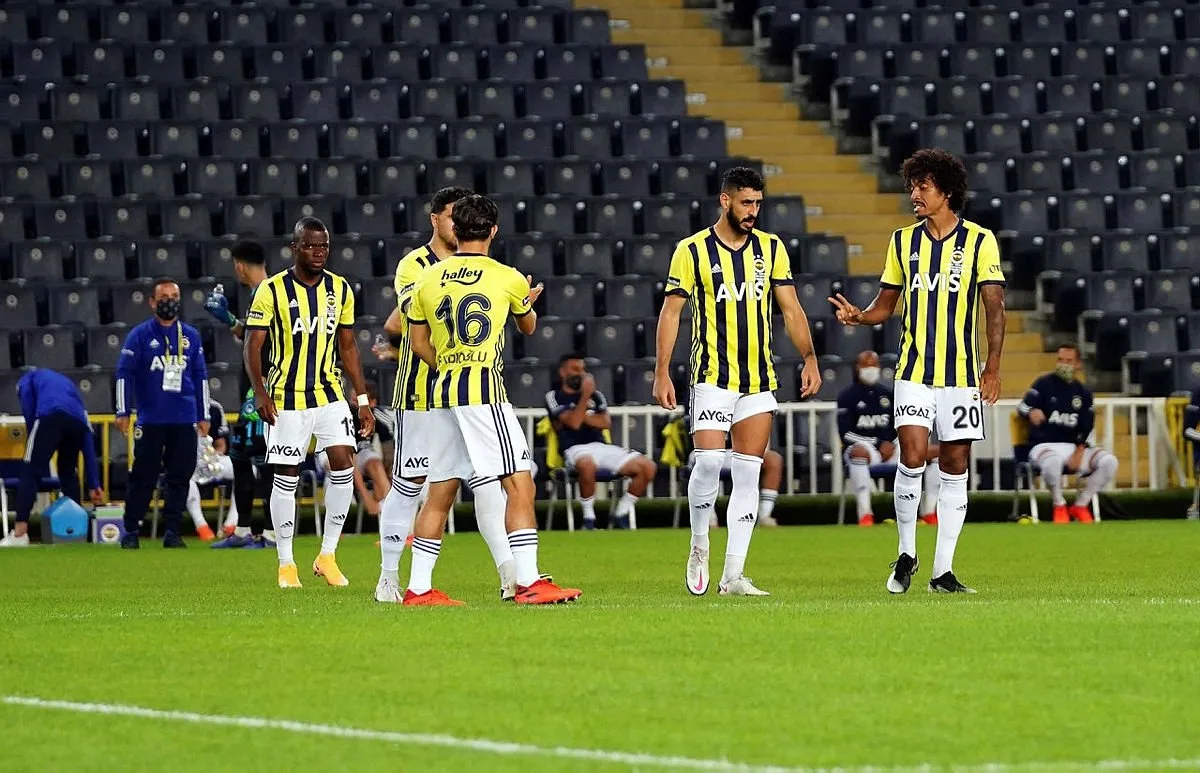 Dev Derbi Galatasaray Fenerbahce Maci Ne Zaman Saat Kacta Galatasaray Fenerbahce Maci Hangi Gun Ve