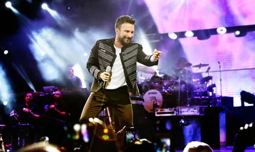 Tarkan kendi şarkısının sözlerini unuttu