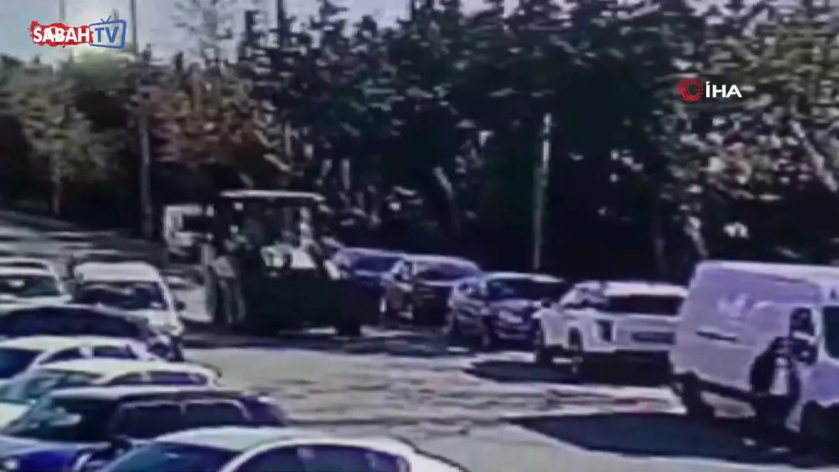 Silivri’de kontrolden çıkan kepçe araçları biçti… O anlar kamerada videosunu izle Silivri’de kontrolden çıkan kepçe araçları biçti… O anlar kamerada videosunu izle