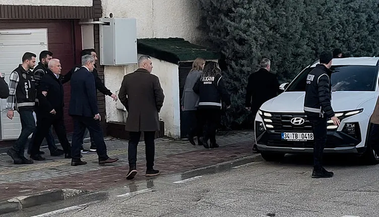 SON DAKİKA… Bursa’da milyarlık rantın perde arkası! Rüşvet dairesi gizlenmesi için yeğene devrildi: Kamu alanları ranta açıldı!